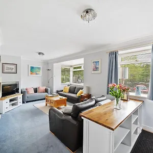  Holiday home Bridgeway View United Kingdom